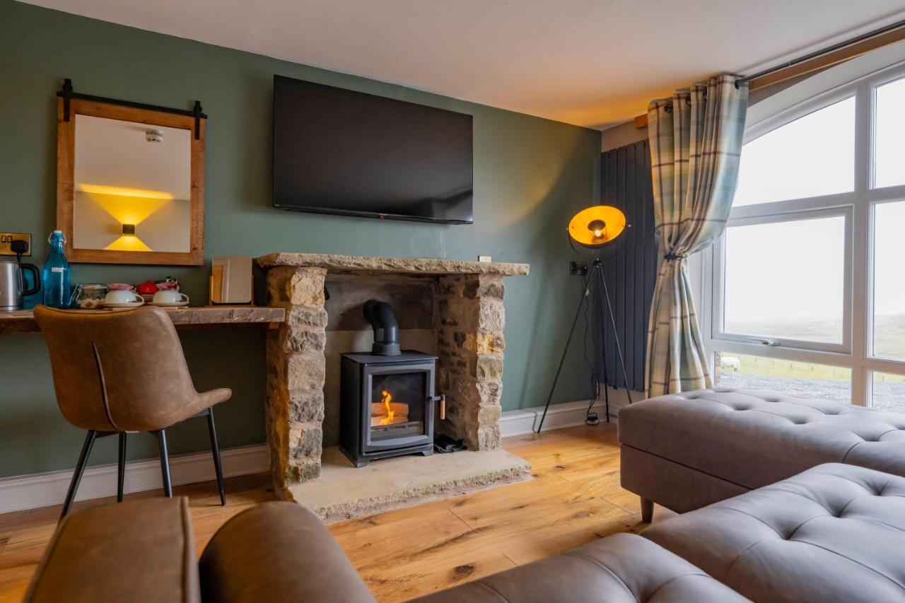The Tan Hill Inn Keld Buitenkant foto
