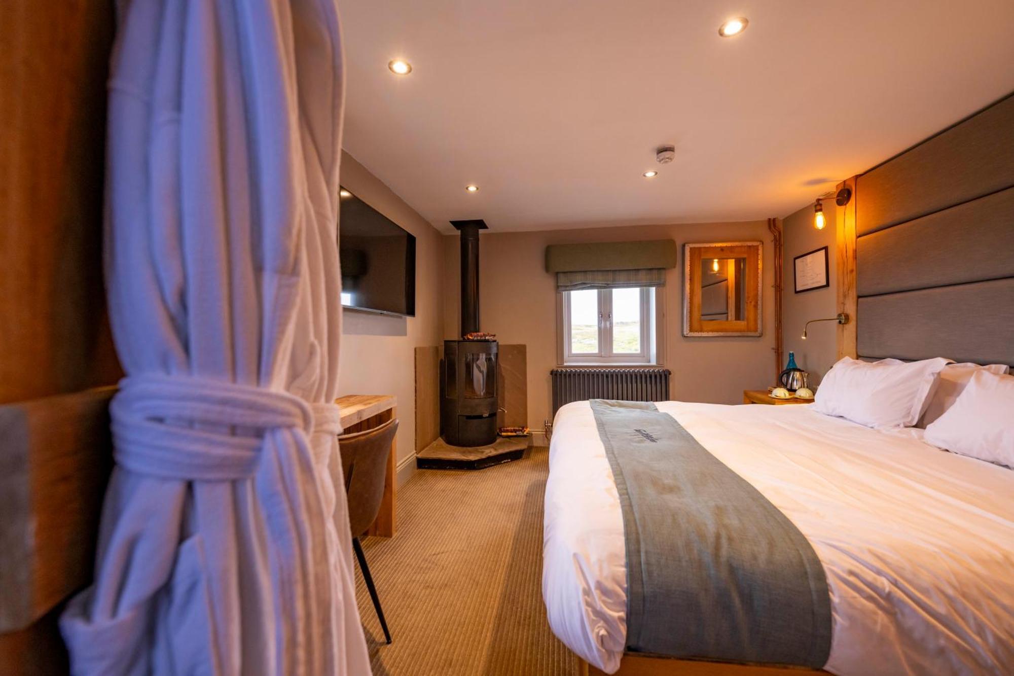 The Tan Hill Inn Keld Buitenkant foto